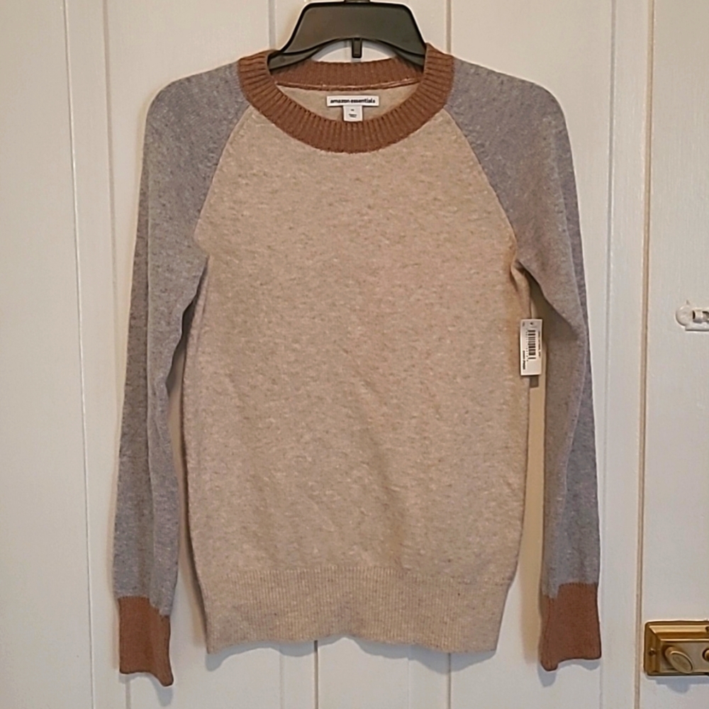 🆕️Amazon Essentials Sweater - Picture 1 of 7